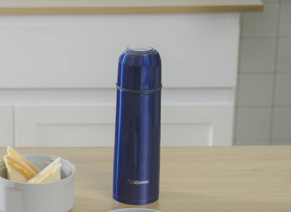 Bình giữ nhiệt Nhật Bản có gì khác biệt? Đánh giá chi tiết 7 Bình giữ nhiệt hiệu Zojirushi SV-GR50-AA- 0.5L – Màu xanh