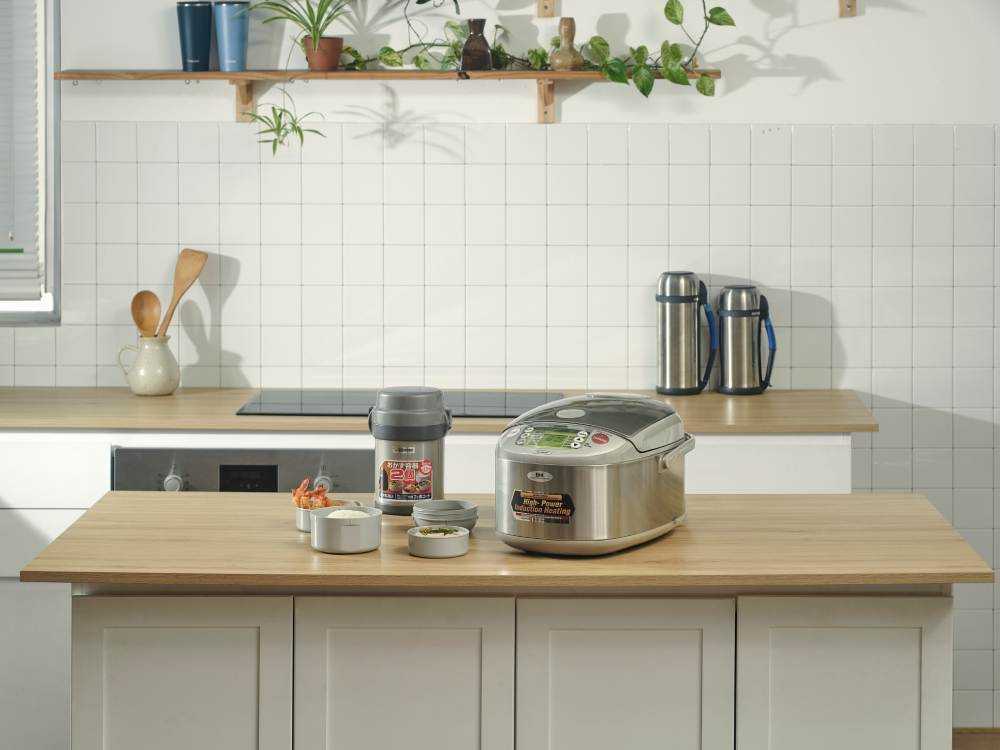 Nồi cơm điện mini có thiết kế nhỏ gọn giúp tiết kiệm điện và đa dạng các mức giá