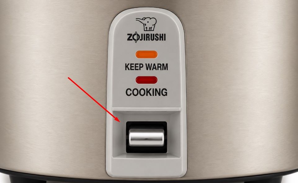 Cách kho cá bằng nồi cơm điện tiện lợi mà đậm đà tại nhà 6 Bật chế độ Cook để bắt đầu kho cá bằng nồi cơm điện (Nguồn: Internet)