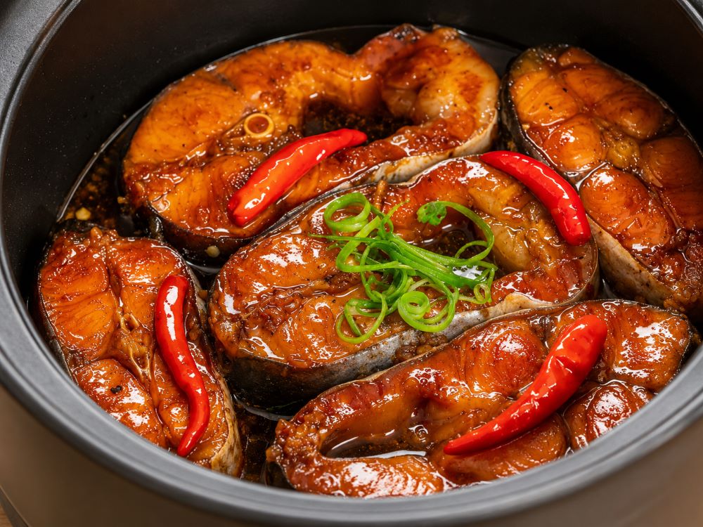 Cách kho cá bằng nồi cơm điện tiện lợi mà đậm đà tại nhà 8 Thành phẩm cá kho bằng nồi cơm điện đậm đà mềm ngon (Nguồn: Internet)