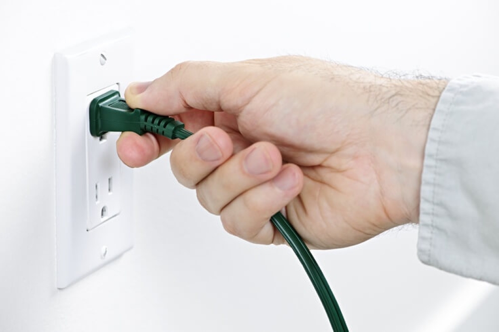 Việc cắm liên tục trong thời gian dài sẽ tốn điện nhiều hơn bình thường