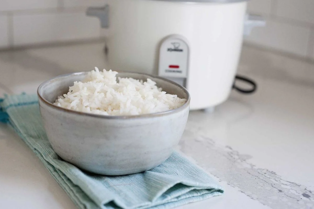 Cân nhắc chức năng giữ ấm cơm nếu bạn thường có nhu cầu nấu cơm để dành mà không ăn ngay. Nguồn ảnh: Internet